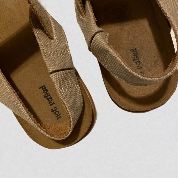 Not Rated Platform Sandals - Picture 6 of 7